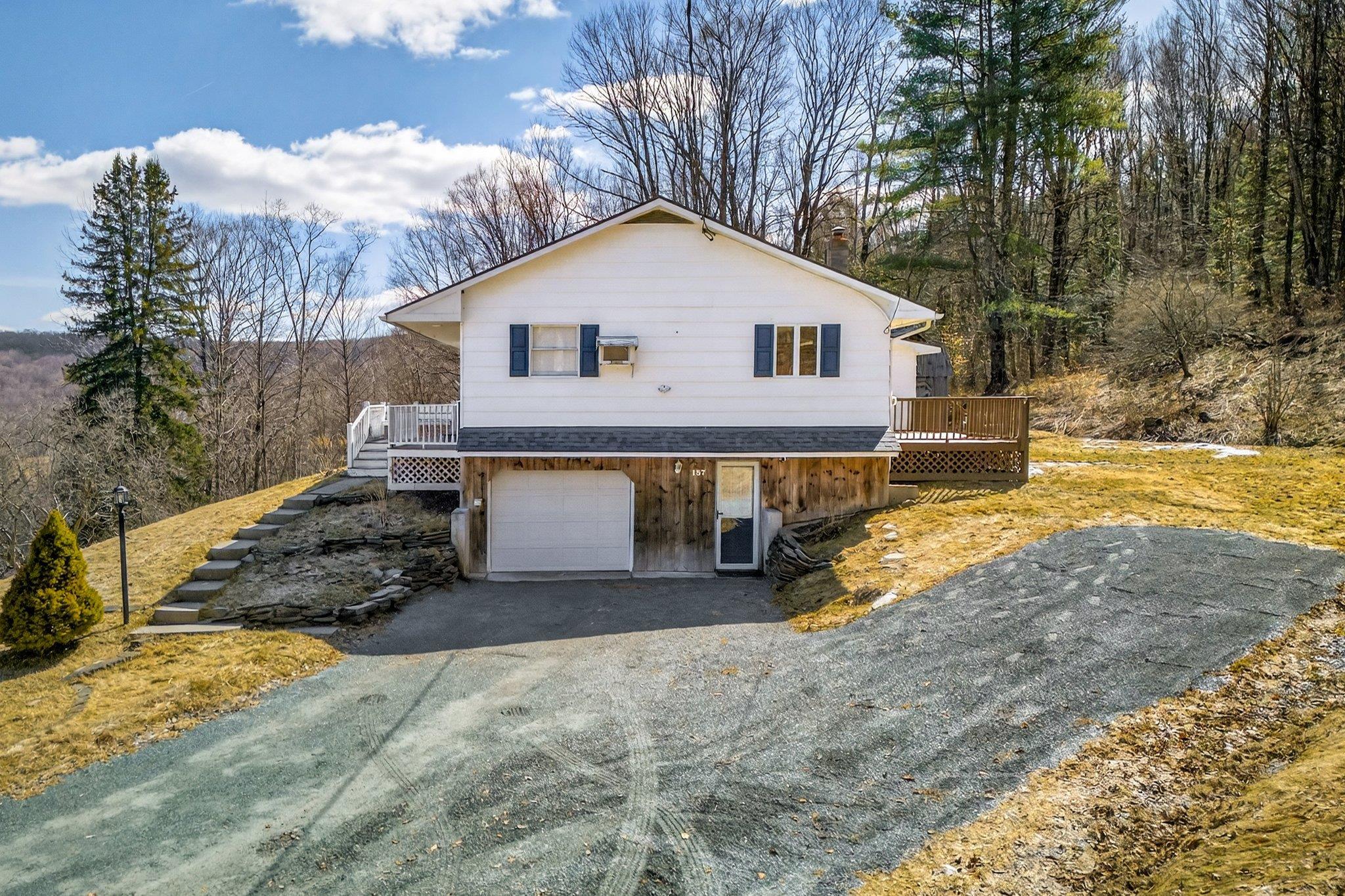 157 Skyline Drive West Rutland, VT 05777 - Photo 6 of 59