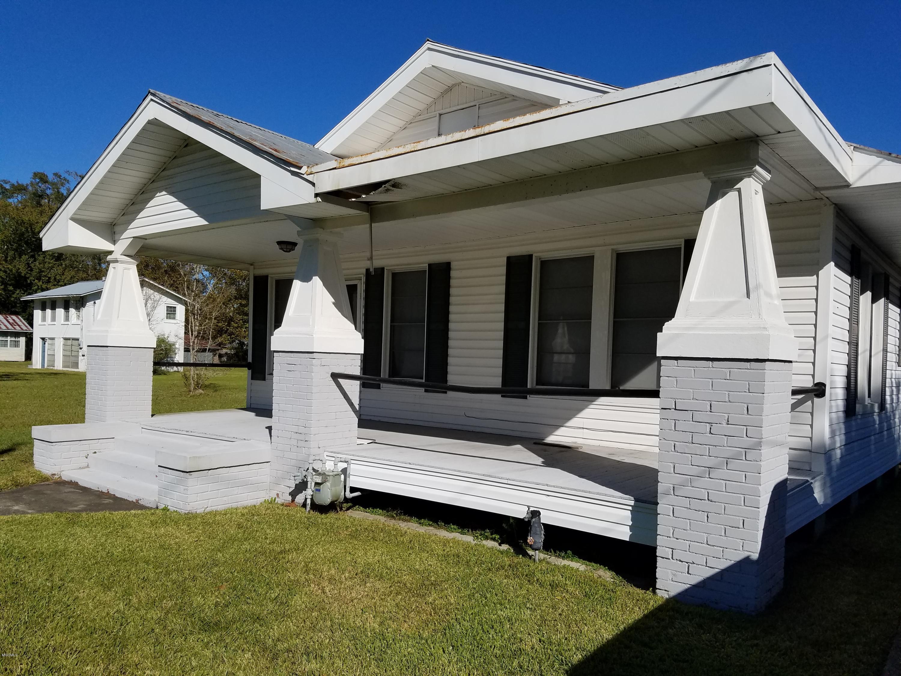 1412 Courthouse Road Gulfport, MS 39507 - Photo 1 of 20 20171119_134328