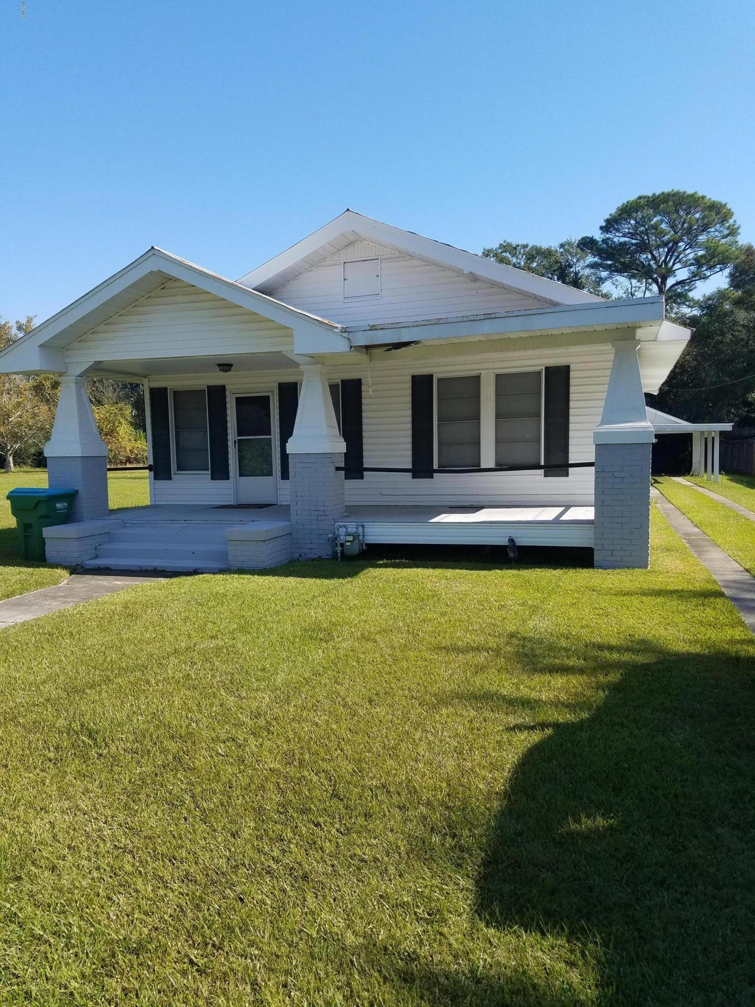 1412 Courthouse Road Gulfport, MS 39507 - Photo 2 of 20 20171117_105614