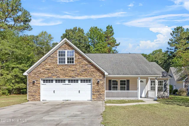 $319,900 | 278 Blue Creek Farms Drive, Jacksonville, NC 28540