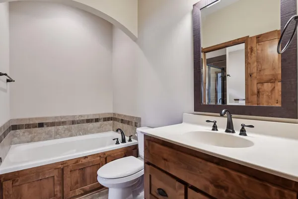$667,700 | 524 Roanoke Court, Waconia, MN 55387