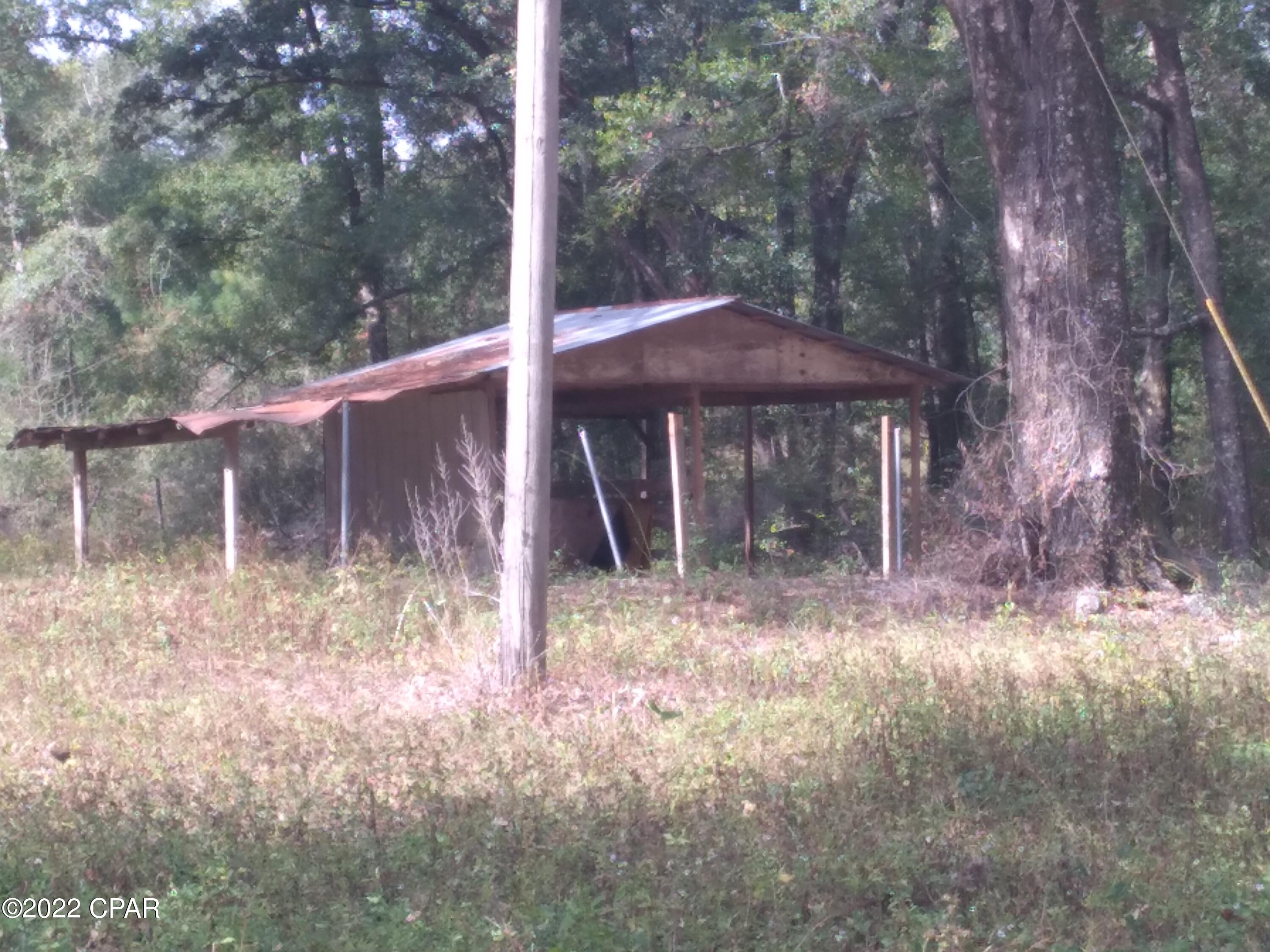 4522 Douglas Ferry Road Caryville, FL 32427 - Photo 13 of 19 Gallery Image 13