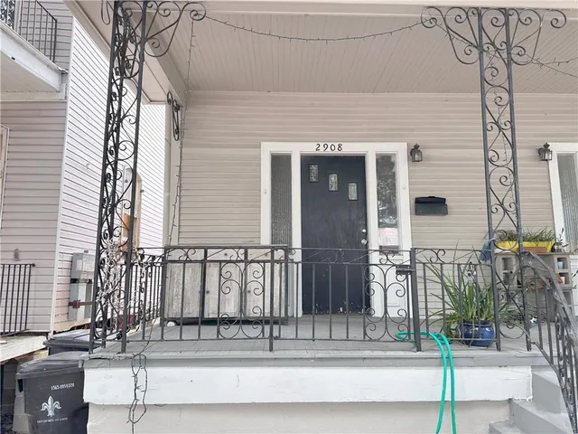 $1,350 | 2908 Banks Street, New Orleans, LA 70119