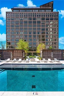 $955,000 | 1001 Julia Street, Unit 6D, New Orleans, LA 70113