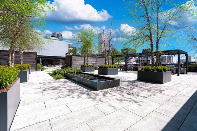 $955,000 | 1001 Julia Street, Unit 6D, New Orleans, LA 70113