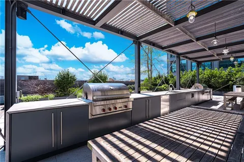 $955,000 | 1001 Julia Street, Unit 6D, New Orleans, LA 70113