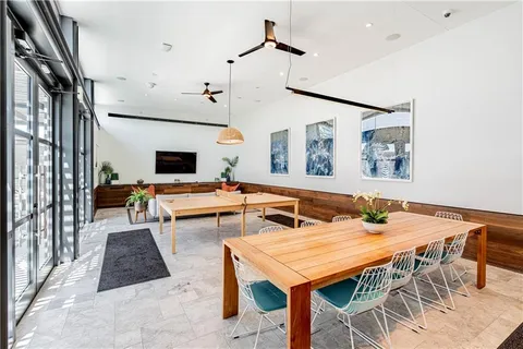 $955,000 | 1001 Julia Street, Unit 6D, New Orleans, LA 70113