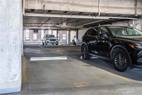 $955,000 | 1001 Julia Street, Unit 6D, New Orleans, LA 70113