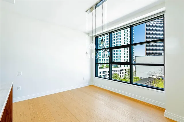 $955,000 | 1001 Julia Street, Unit 6D, New Orleans, LA 70113