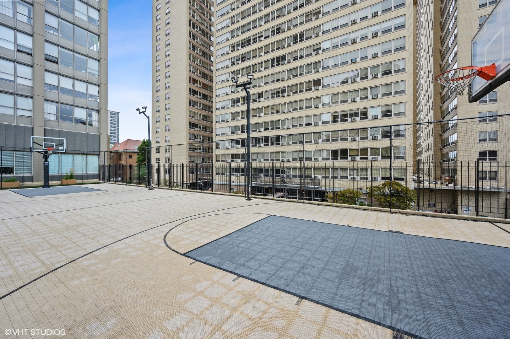 655 West Irving Park Road, Unit 2514 Chicago, IL 60613 - Photo 18 of 19