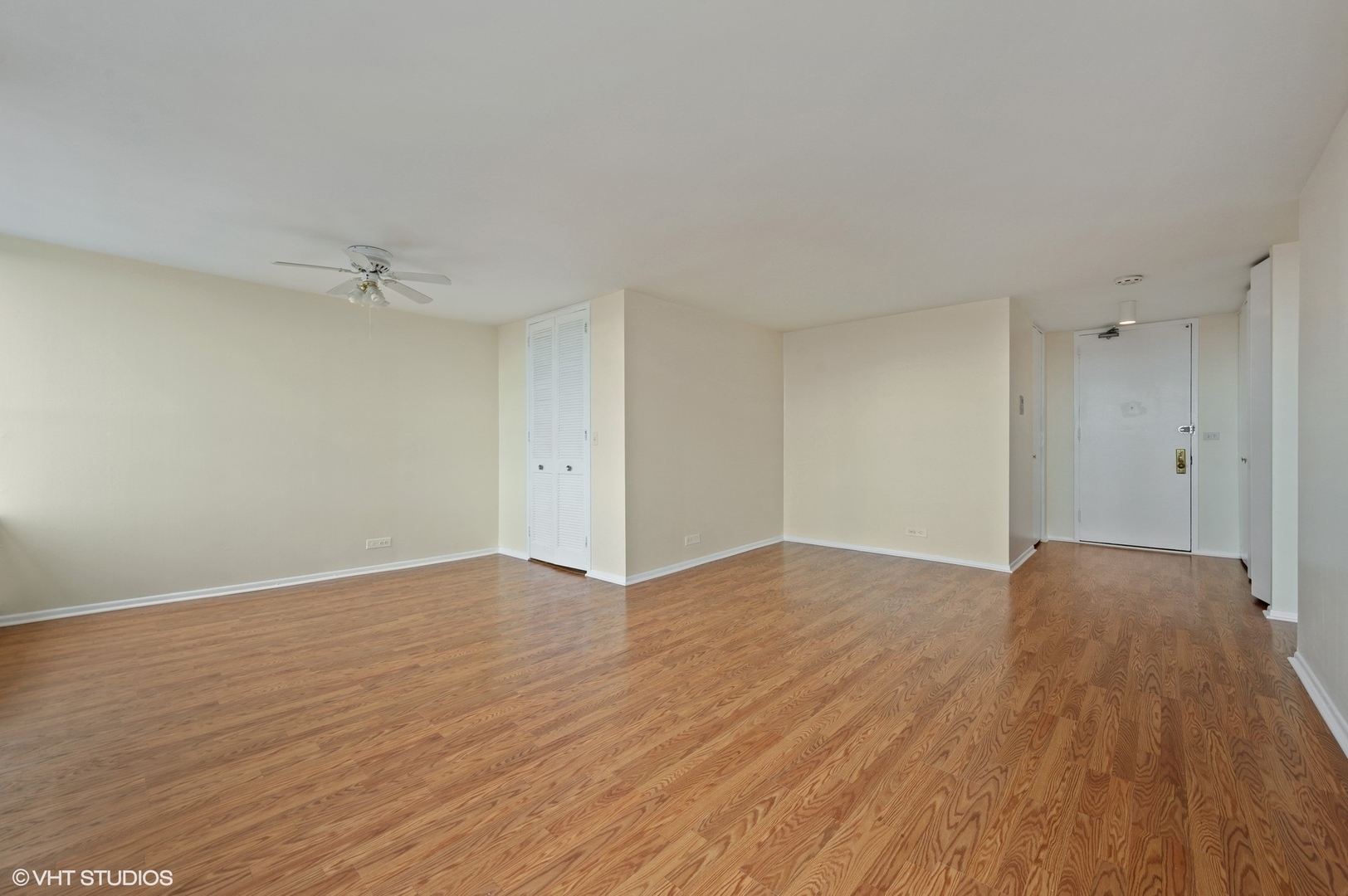 655 West Irving Park Road, Unit 2514 Chicago, IL 60613 - Photo 6 of 19