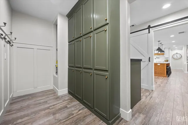 a view of an outdoor space