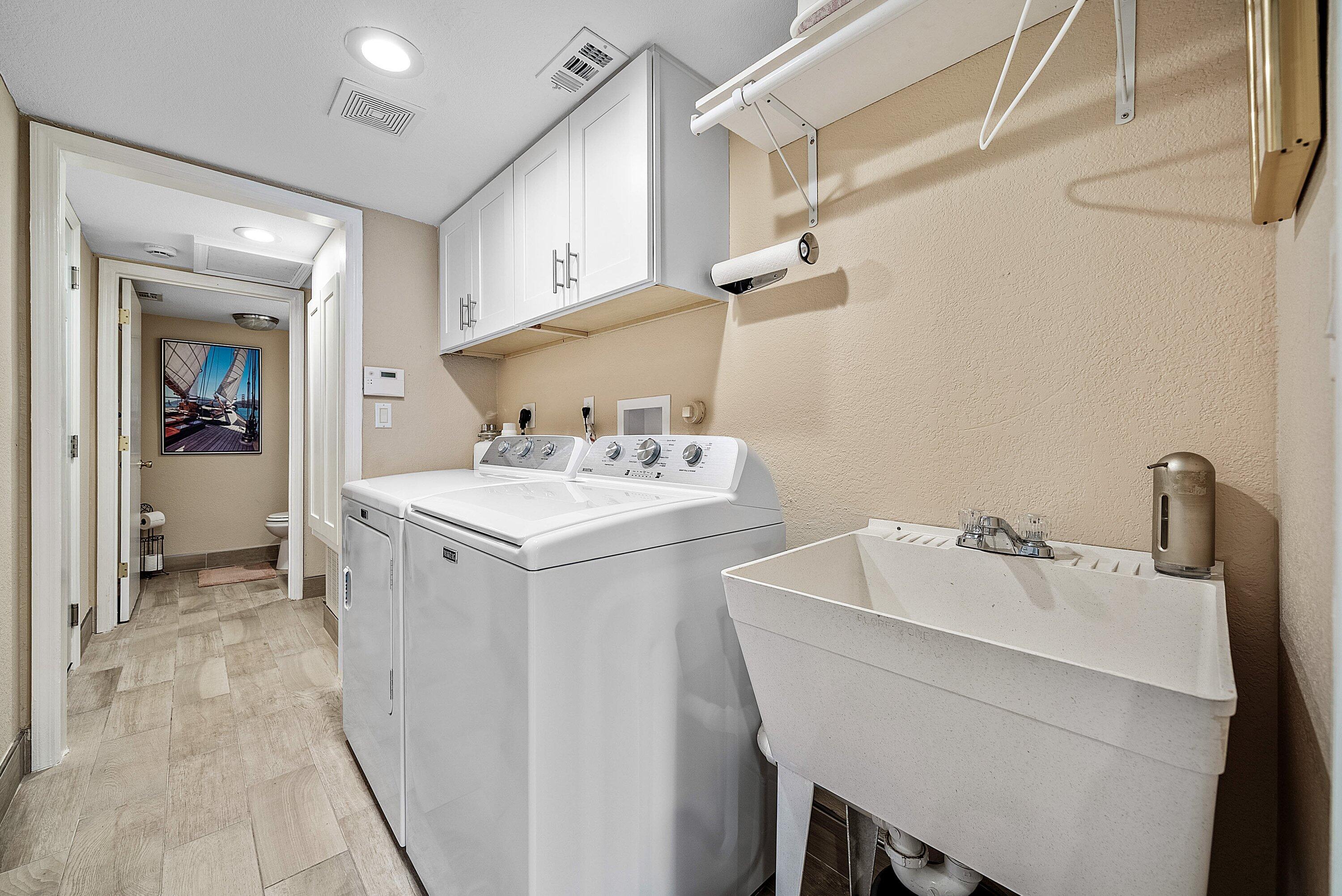 21330 Placida Terrace Boca Raton, FL 33433 - Photo 28 of 41 Laundry Room