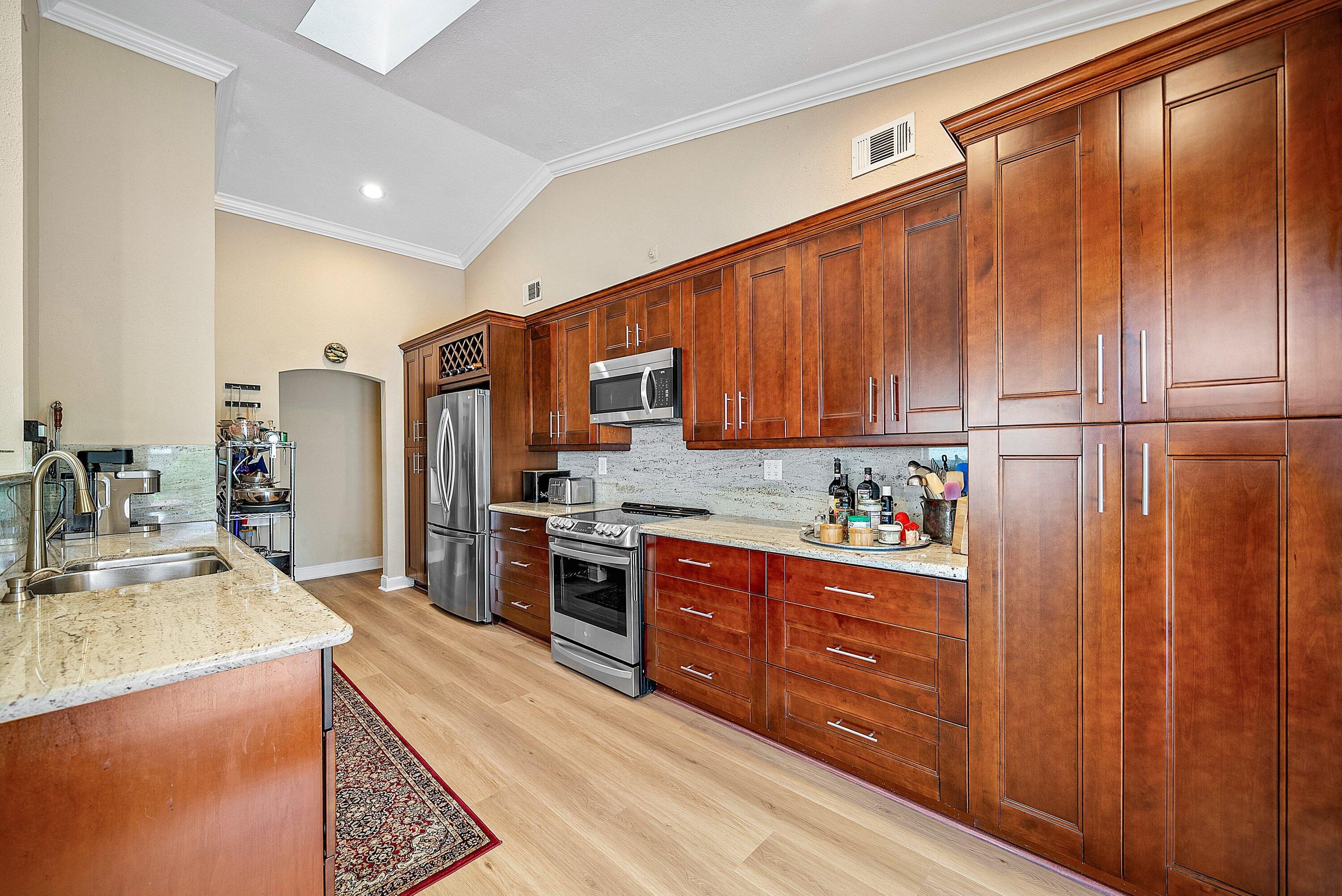 21330 Placida Terrace Boca Raton, FL 33433 - Photo 9 of 41 Kitchen
