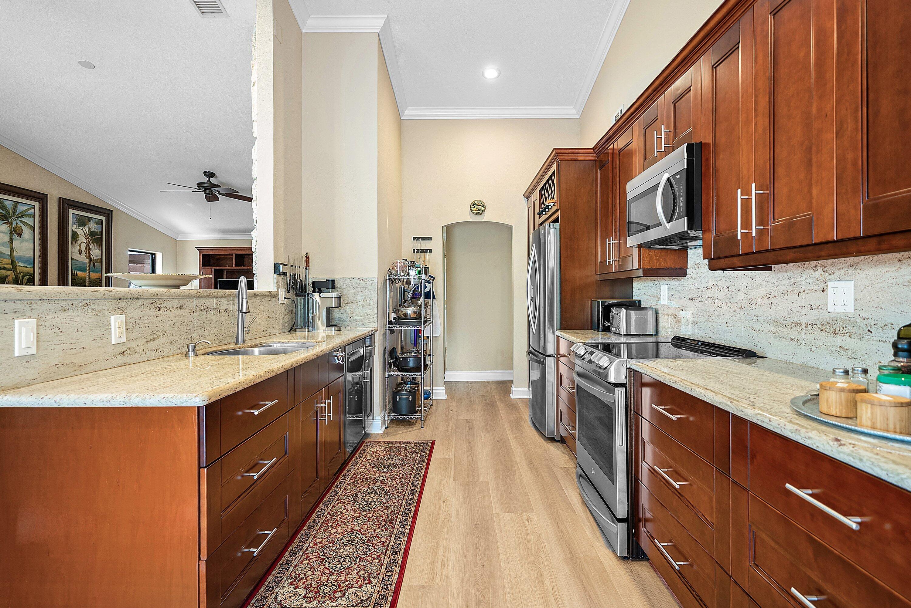 21330 Placida Terrace Boca Raton, FL 33433 - Photo 10 of 41 Kitchen