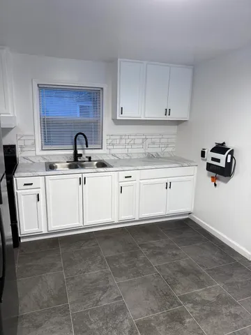 $79,999 | 1379 Rose Avenue, Benton Harbor, MI 49022