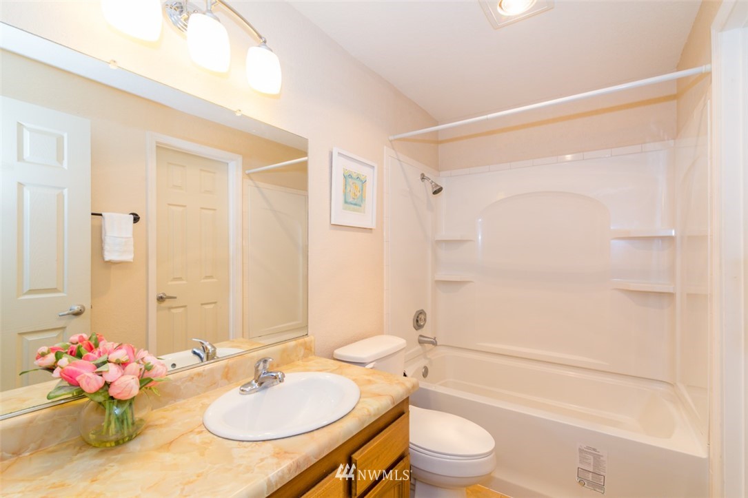 2617 Northeast 4th Street, Unit 113 Renton, WA 98056 - Photo 14 of 18