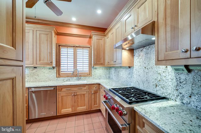 $1,165,000 | 108 North West Street, Alexandria, VA 22314