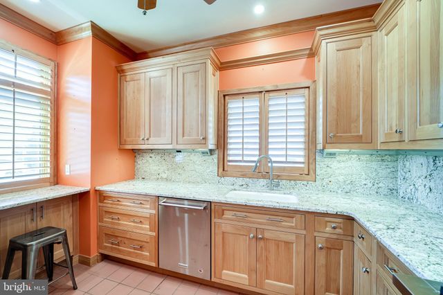 $1,165,000 | 108 North West Street, Alexandria, VA 22314