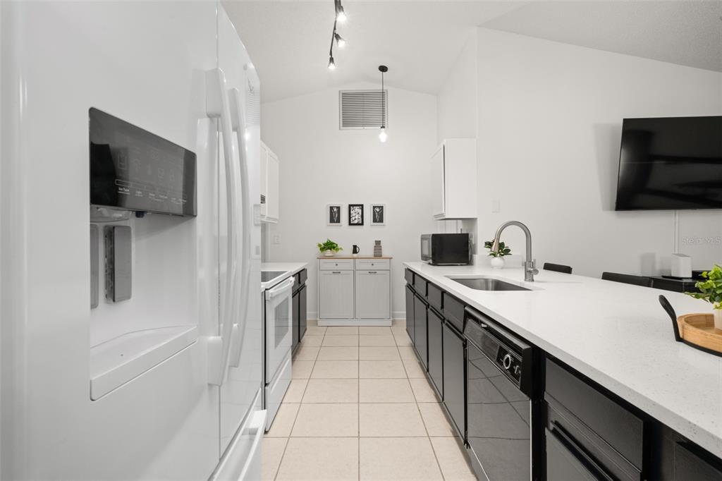 3909 El Rado Avenue Sebring, FL 33872 - Photo 17 of 53