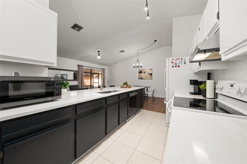 3909 El Rado Avenue Sebring, FL 33872 - Photo 19 of 53