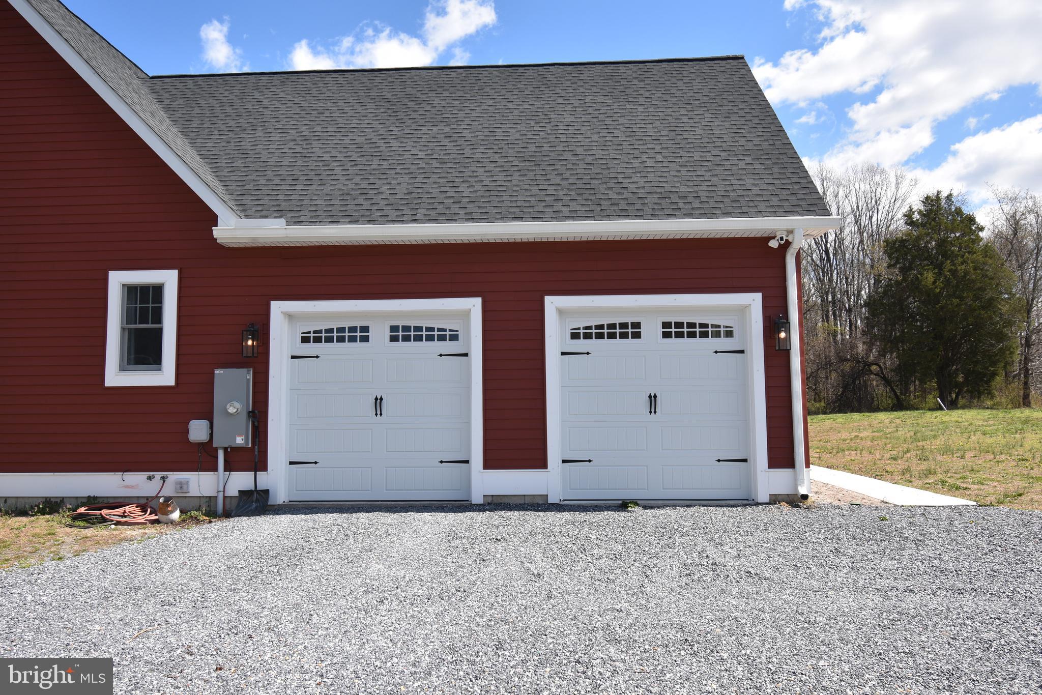 23730 Henry Road Ridgely, MD 21660 - Photo 5 of 28 a front view of a house