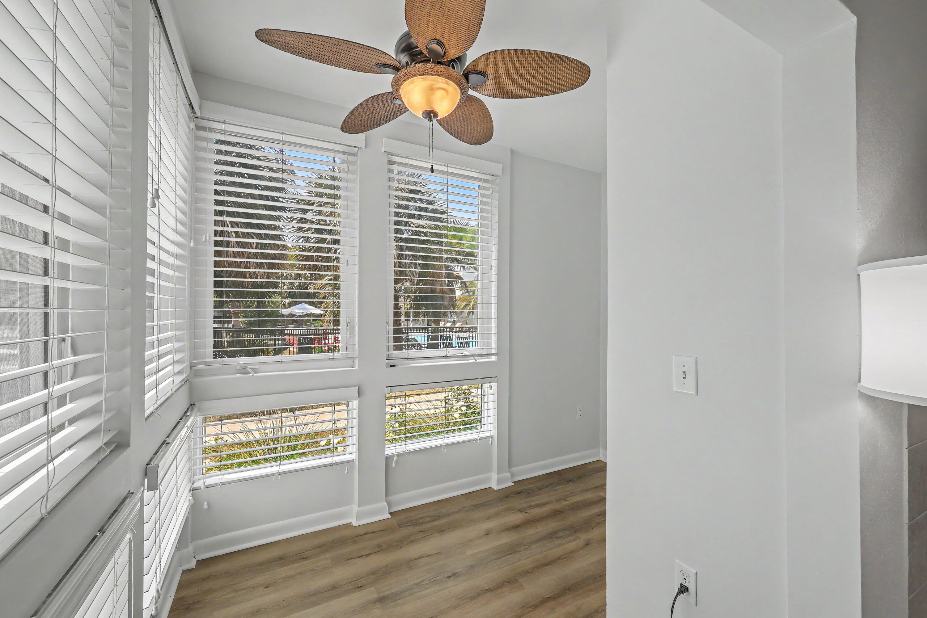 271 Alexandra Drive, Unit 6 Mount Pleasant, SC 29464 - Photo 15 of 46 ZYN_7273_4_5_6_7_8_9