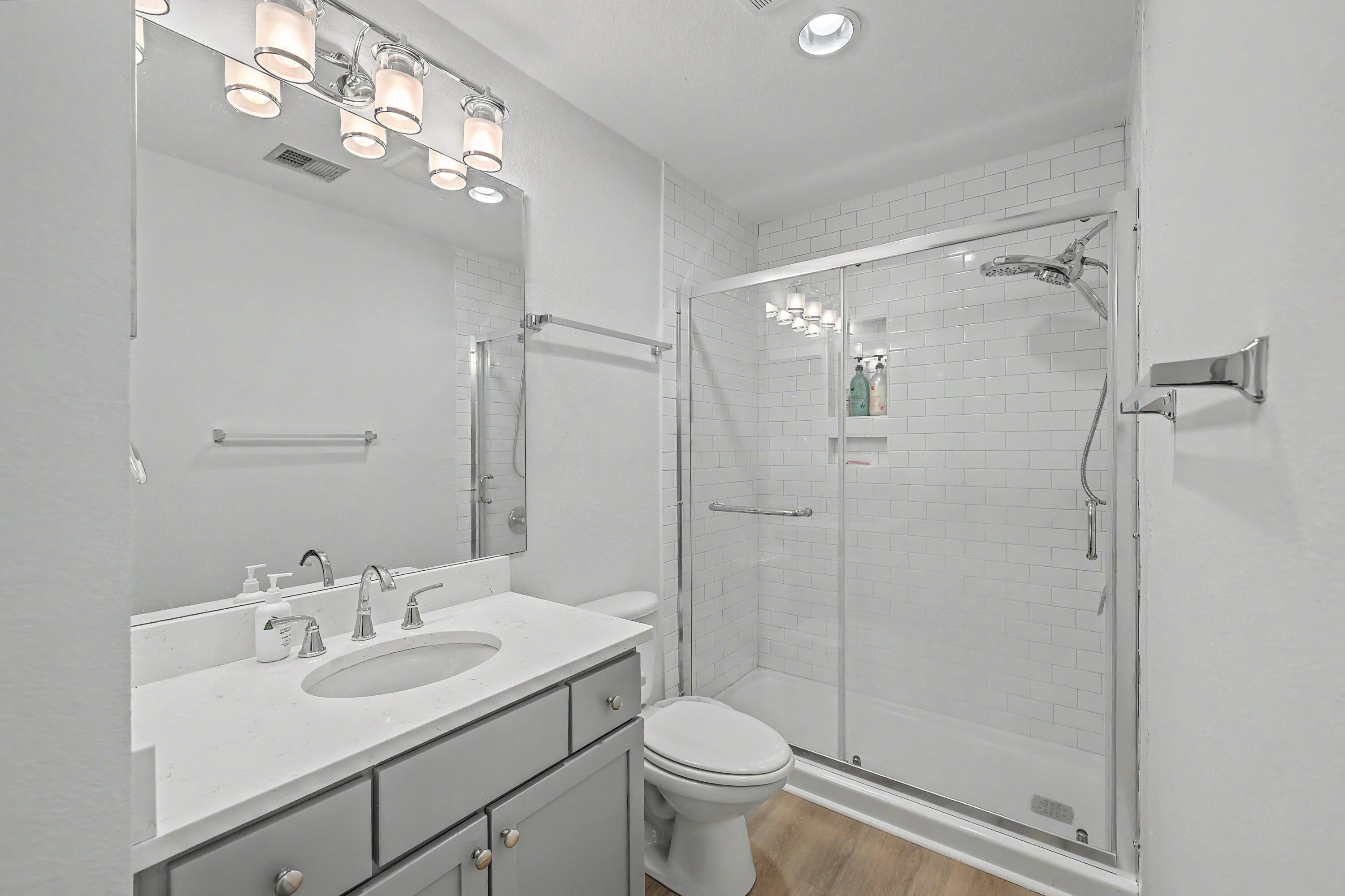 271 Alexandra Drive, Unit 6 Mount Pleasant, SC 29464 - Photo 19 of 46 ZYN_7301_2_3_4_5_6_7