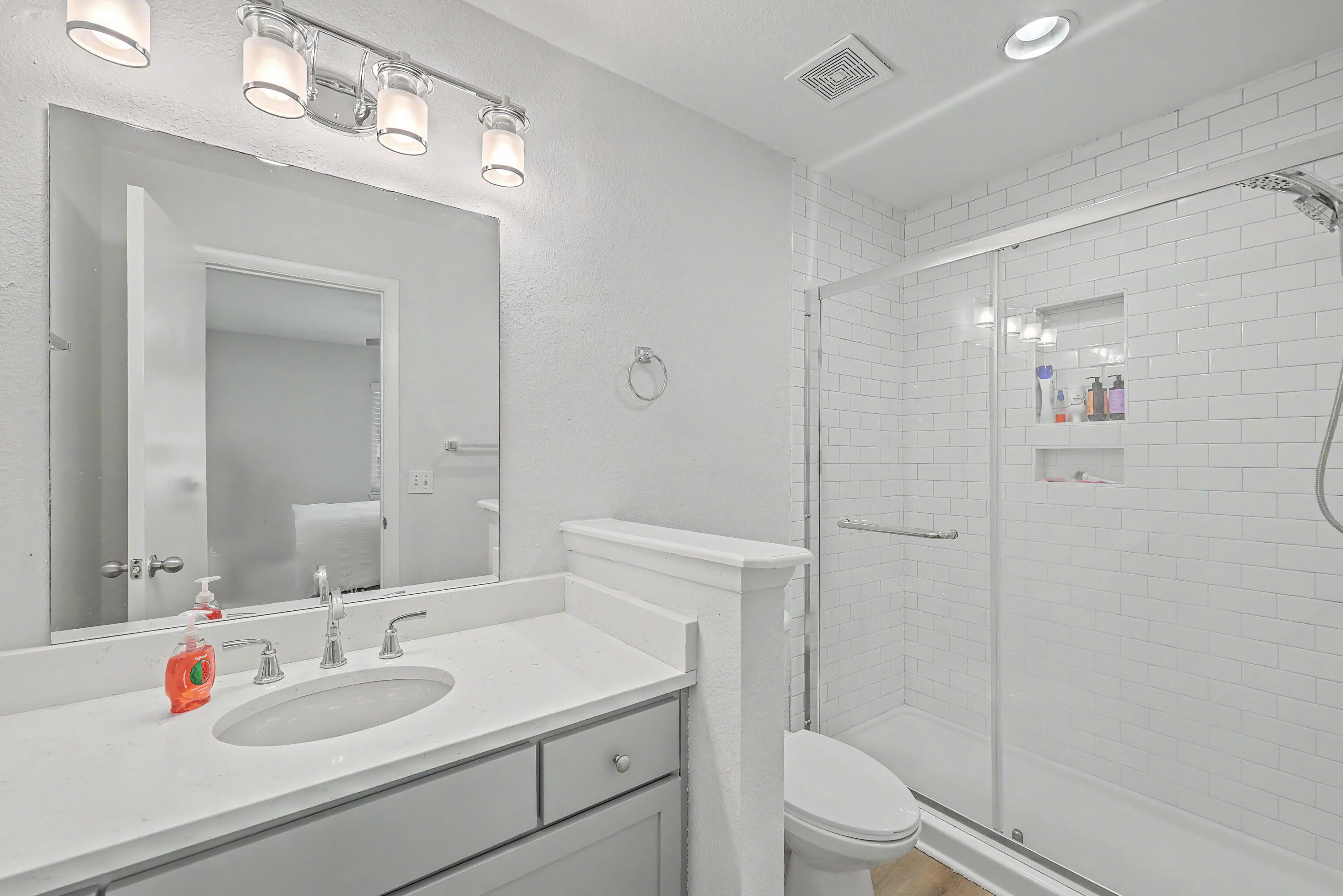 271 Alexandra Drive, Unit 6 Mount Pleasant, SC 29464 - Photo 22 of 46 ZYN_7329_30_31_32_33_34_35