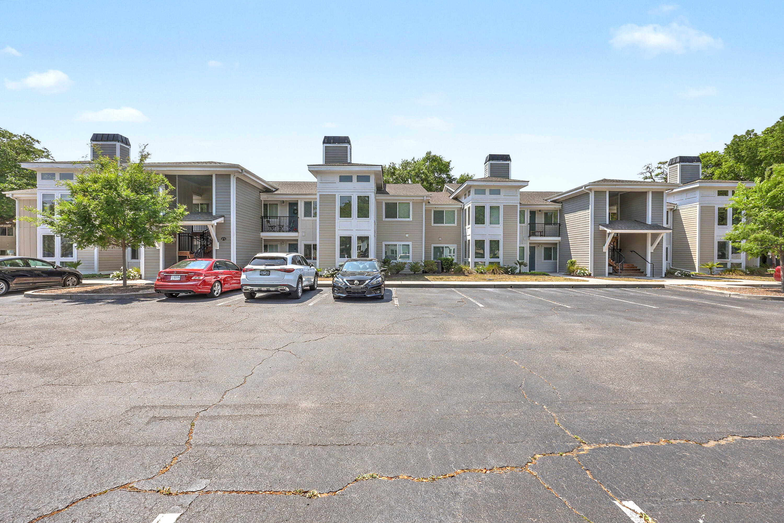 271 Alexandra Drive, Unit 6 Mount Pleasant, SC 29464 - Photo 25 of 46 ZYN_7385_86_87_88_89_90_91