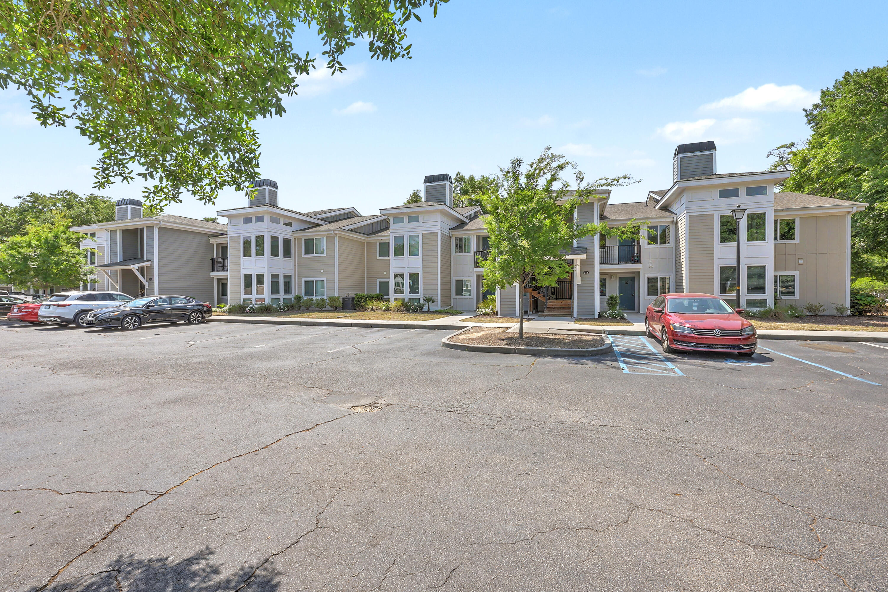 271 Alexandra Drive, Unit 6 Mount Pleasant, SC 29464 - Photo 26 of 46 ZYN_7392_3_4_5_6_7_8