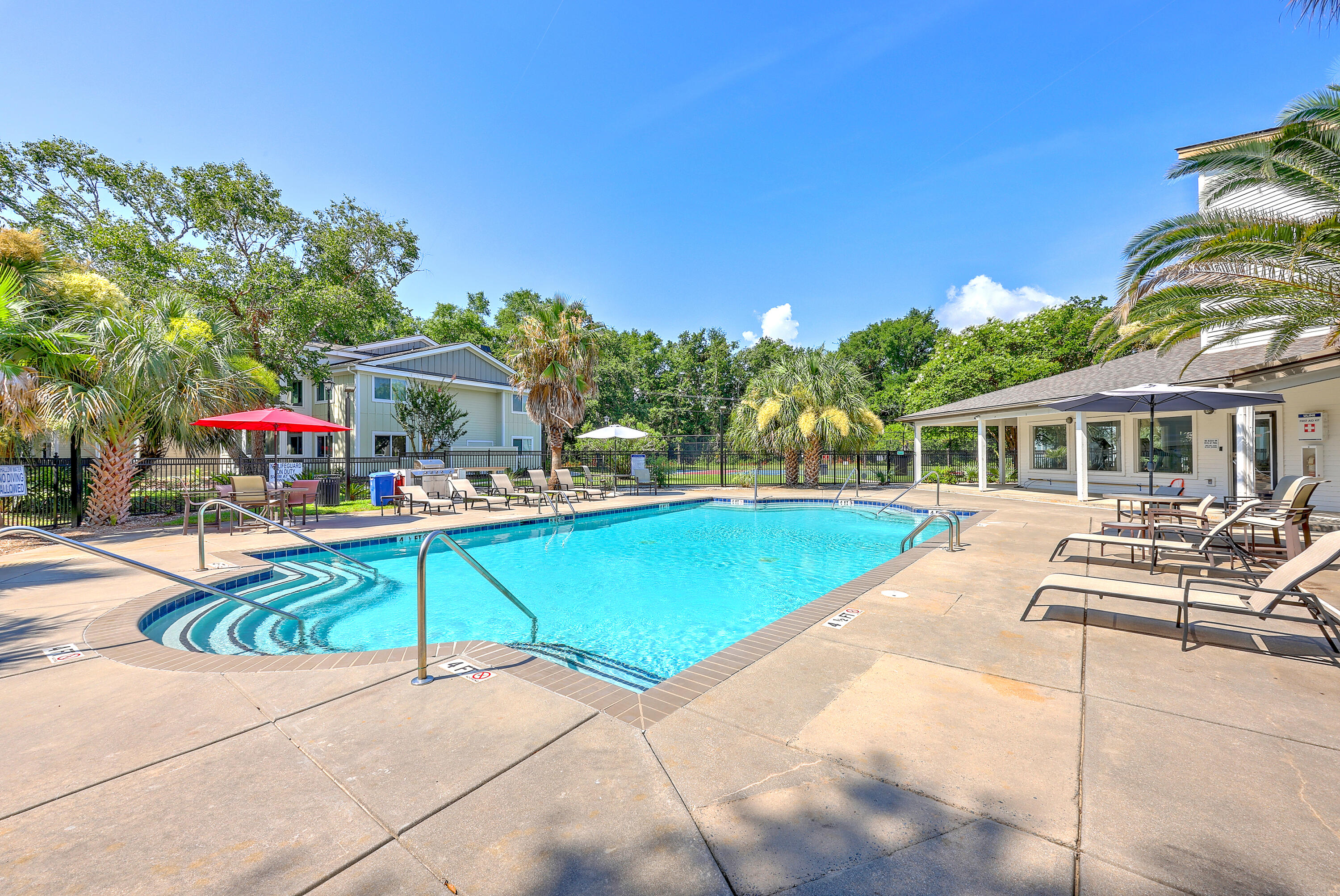 271 Alexandra Drive, Unit 6 Mount Pleasant, SC 29464 - Photo 27 of 46 Amenities-1