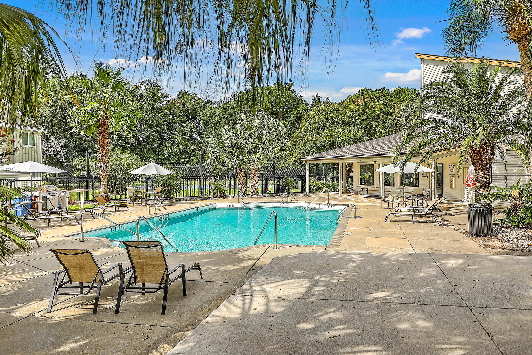 271 Alexandra Drive, Unit 6 Mount Pleasant, SC 29464 - Photo 33 of 46 Amenities-7