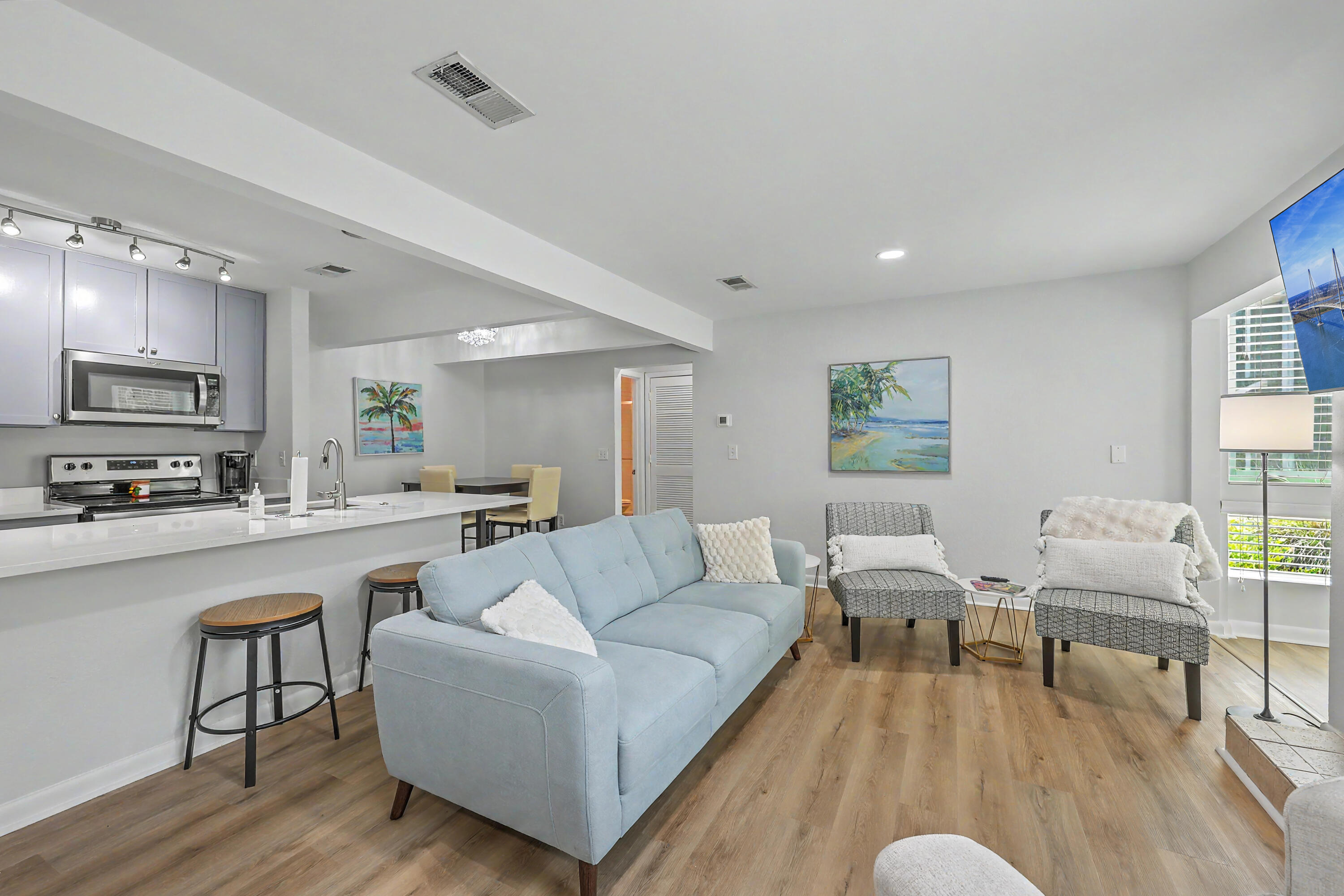 271 Alexandra Drive, Unit 6 Mount Pleasant, SC 29464 - Photo 8 of 46 ZYN_7224_25_26_27_28_29_30