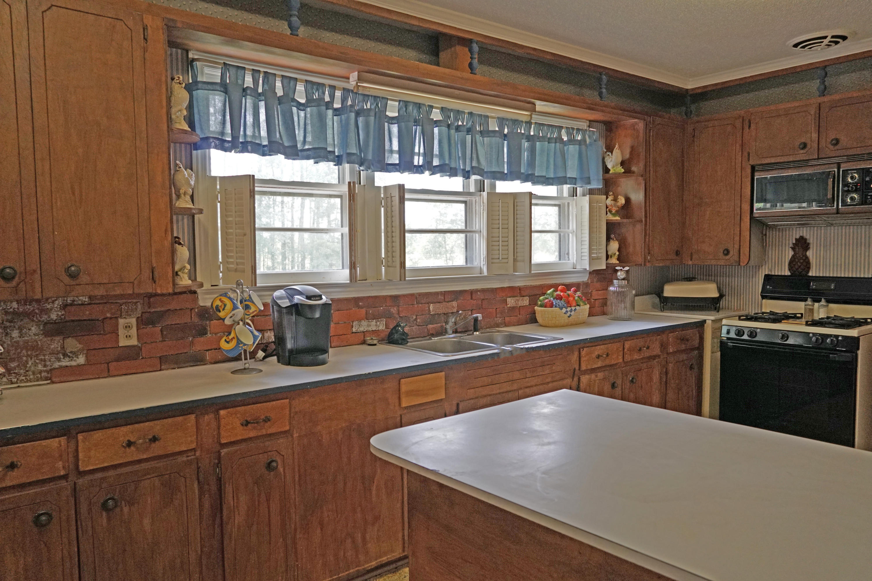545 Midway Road Elloree, SC 29047 - Photo 14 of 33 Kitchen 1