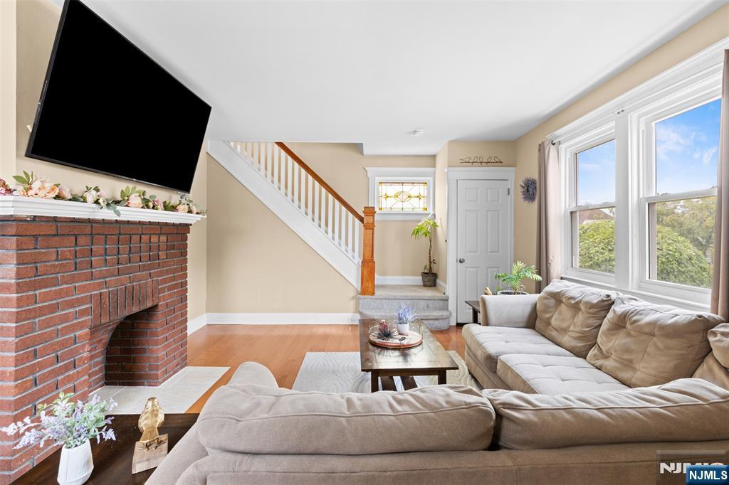 83 South Prospect Avenue Hackensack, NJ 07601 - Photo 6 of 37