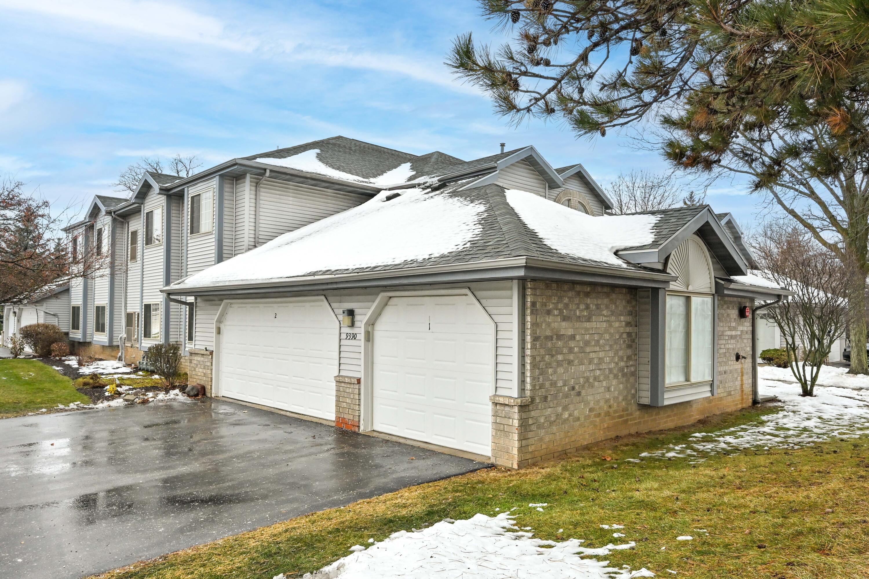 9390 West Loomis Road, Unit 1 Franklin, WI 53132 - Photo 24 of 25 DZ9390-22