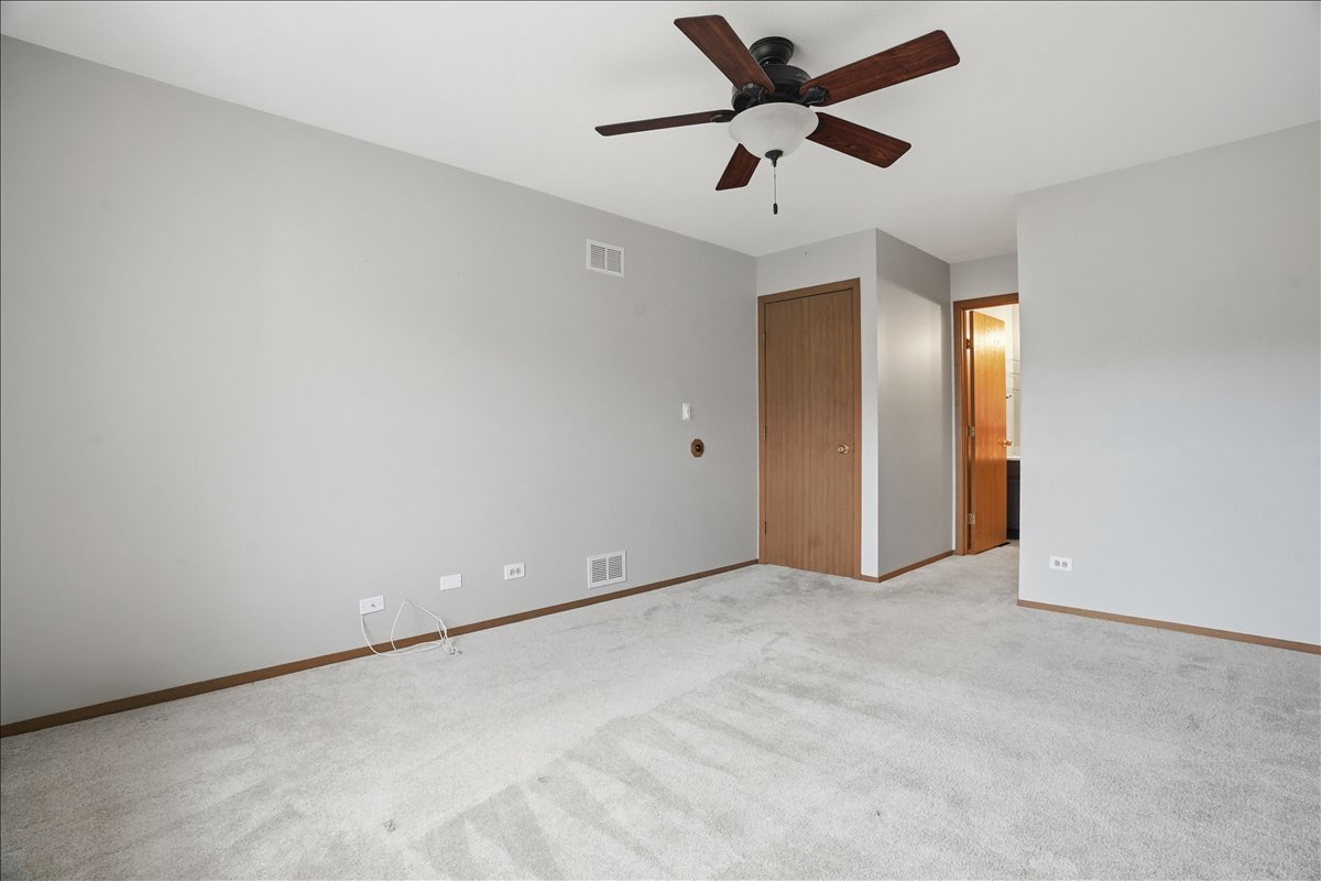 34305 Homestead Road Gurnee, IL 60031 - Photo 14 of 23