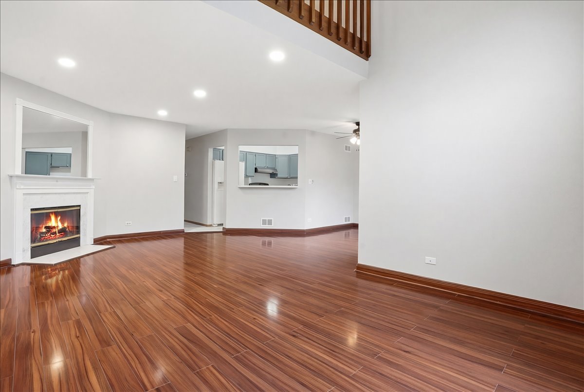 34305 Homestead Road Gurnee, IL 60031 - Photo 4 of 23