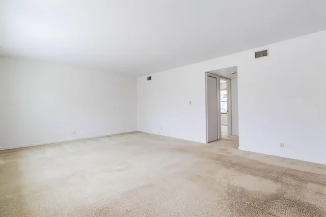 $114,900 | 1311 East Randolph Court, Unit C, Milwaukee, WI 53212