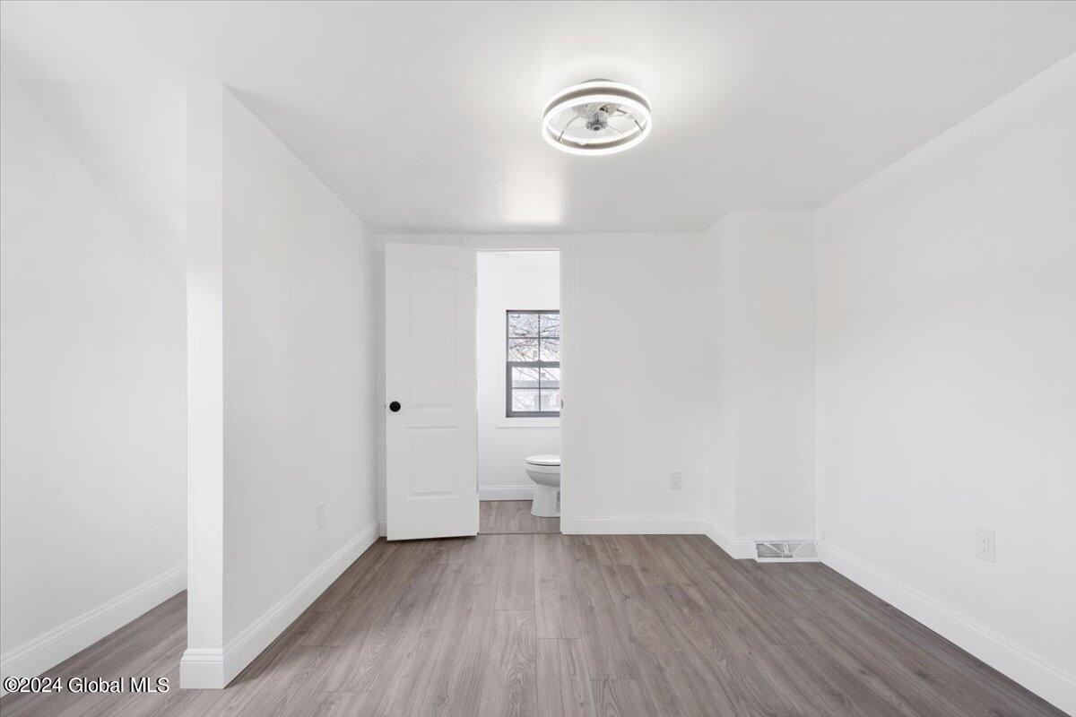 217 Chiswell Road Schenectady, NY 12304 - Photo 18 of 30 23-DSC04884