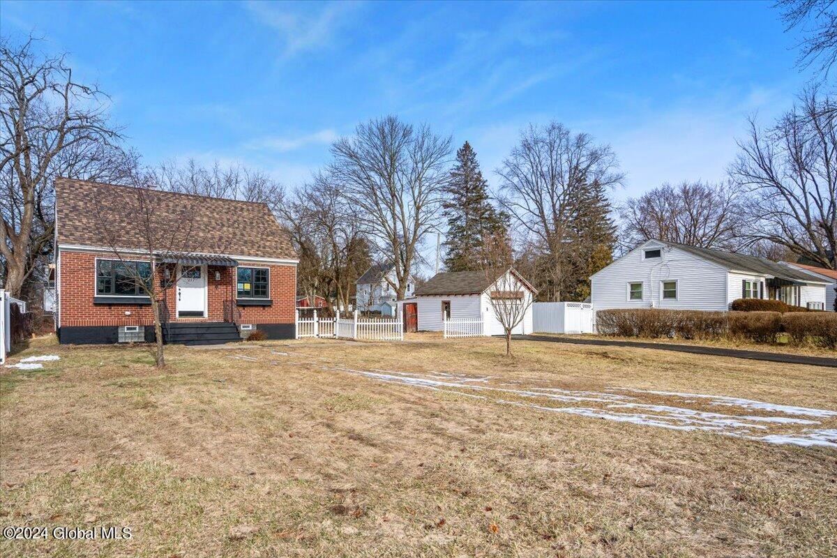 217 Chiswell Road Schenectady, NY 12304 - Photo 29 of 30 08-DSC04820