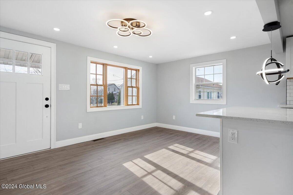 217 Chiswell Road Schenectady, NY 12304 - Photo 7 of 30 16-DSC04836