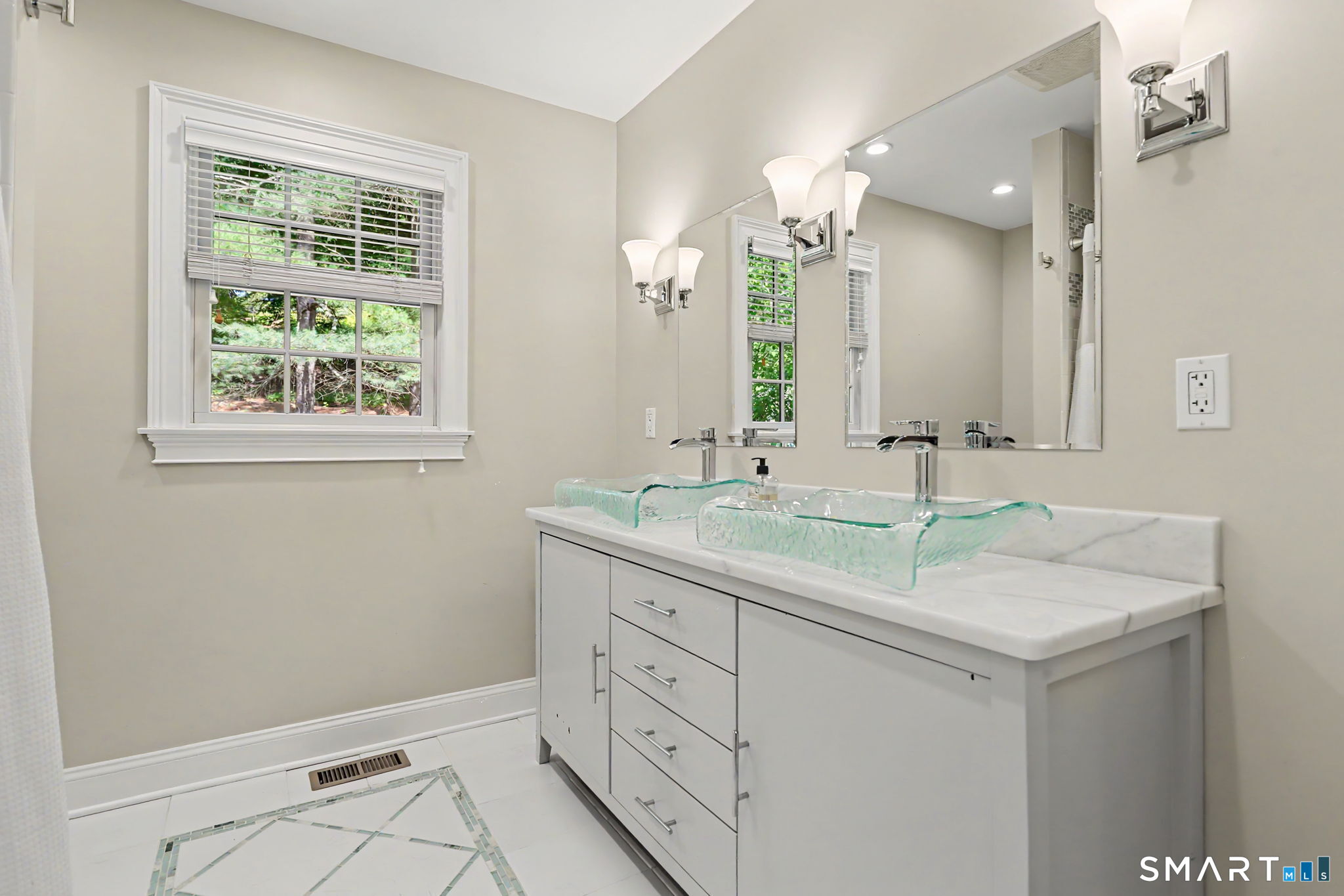 25 Sunset Hill Road Wilton, CT 06897 - Photo 13 of 33