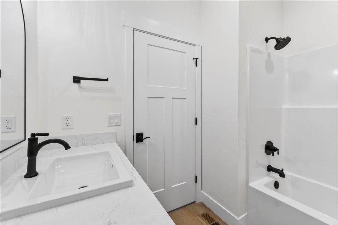 3071 Hunters Ridge Loop Billings, MT 59102 - Photo 18 of 39 Gallery Image 18