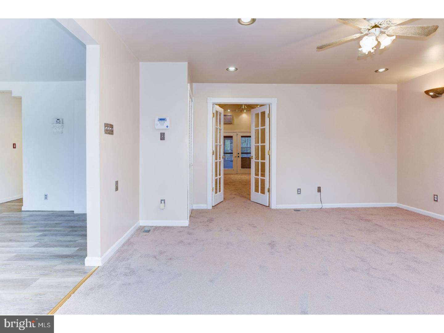 134 West Beach Road Williamstown, NJ 08094 - Photo 2 of 22 Gallery Image 2