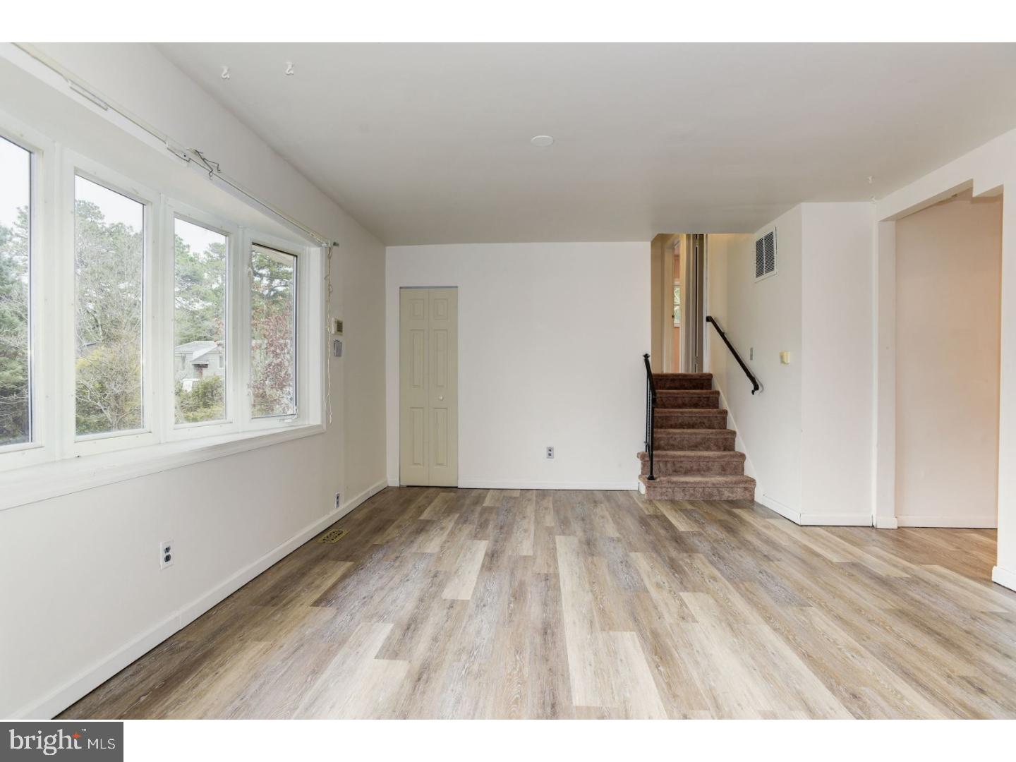 134 West Beach Road Williamstown, NJ 08094 - Photo 7 of 22 Gallery Image 7