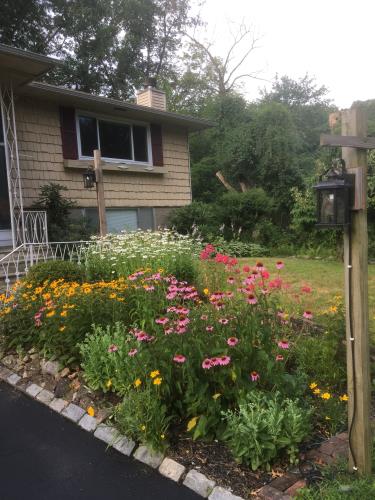 38 Stonegate Road Ossining, NY 10562 - Photo 29 of 31