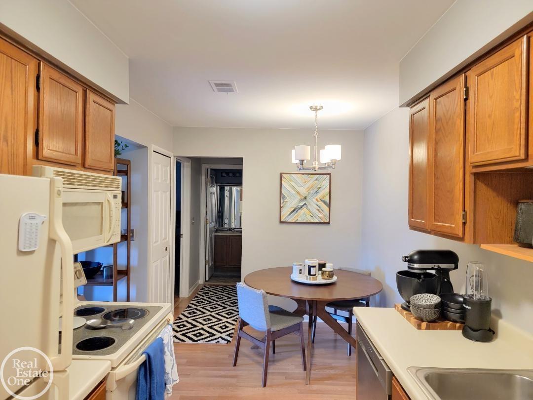 43244 Mound Road, Unit 105 Sterling Heights, MI 48314 - Photo 8 of 12 Gallery Image 8