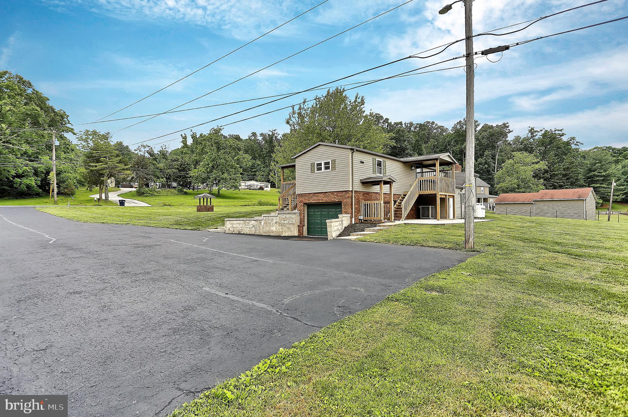 480 Racetrack Road Abbottstown, PA 17301 - Photo 2 of 33 Gallery Image 2